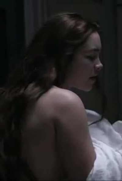 Florence Pugh's thicc body is a delight on screen