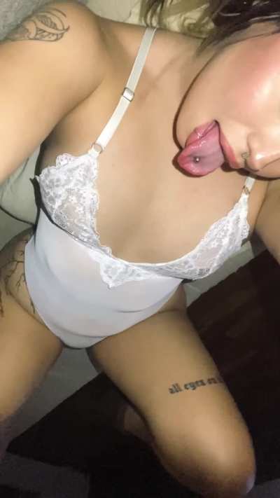 Turns out I don’t need big boobs to be sexy after all?