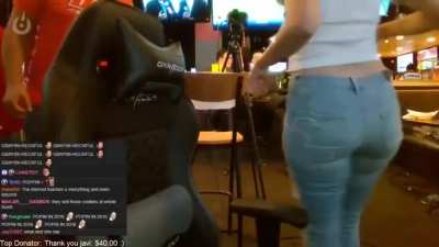 Pokimane thiccness is unmatched 🤤🥵