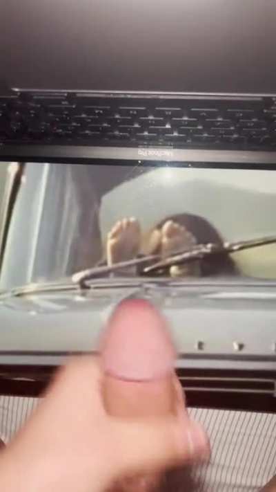 Feet cum tribute