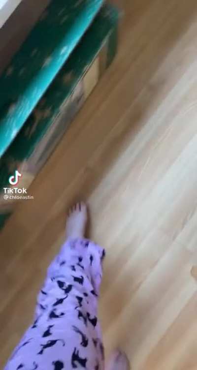 Scared her