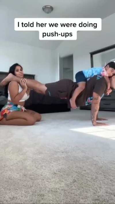 ayooo, a lovely family.