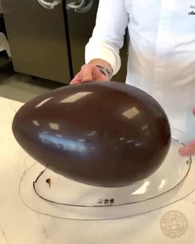 CHOCOLATE GORILLAAAAAAA!!!
