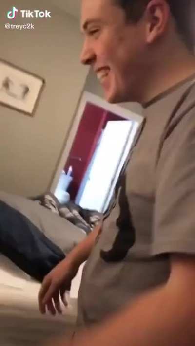 What a strange noise to do