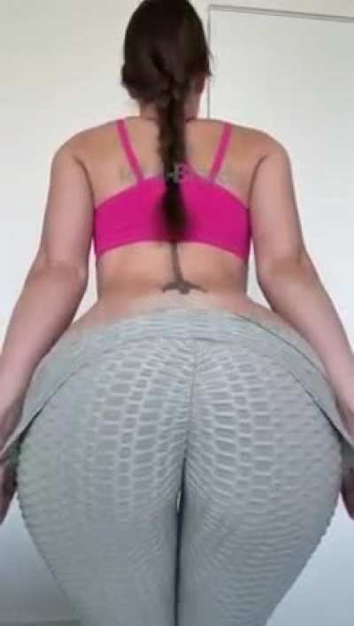 booty timee😋
