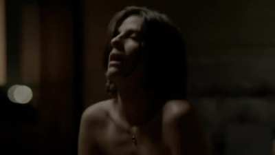 Rafaela Mandelli great tits in HBO Brazil series O Negócio S01E02 (2013)