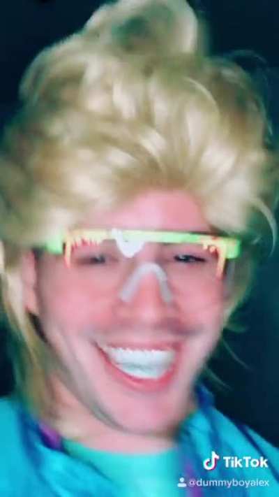OC: 2019/2020 hasn’t been the best time for everyone including myself. I decided to make a tiktok where I would smile the whole time, even if it’s forced. I hope you’ll smile too.