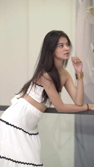 Niki lalwani 😍