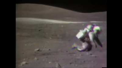 Astronauts Sometimes Have Trouble Balancing on the Lunar Surface