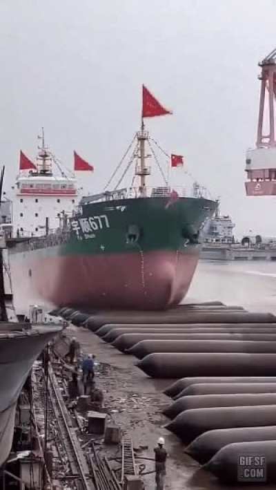 How to land a ship...