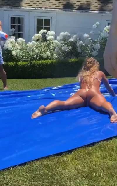 Look at that ass