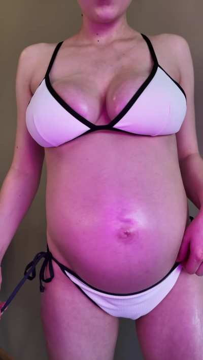 I just want someone to fuck me while I'm pregnant 