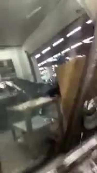 чья это тачка?