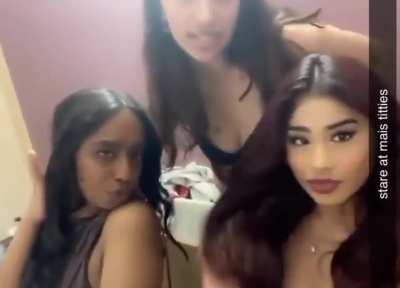 gropeboobs - Video #9574