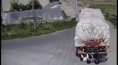 Never stop right behind a large truck