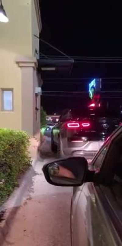 Woman refuses to give food back, but wants a refund…