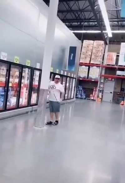 Someone knows what to do with his fart