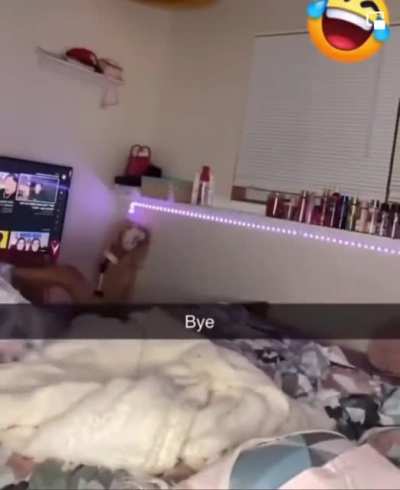 What in the hell was she trynna do bruh 😂😂