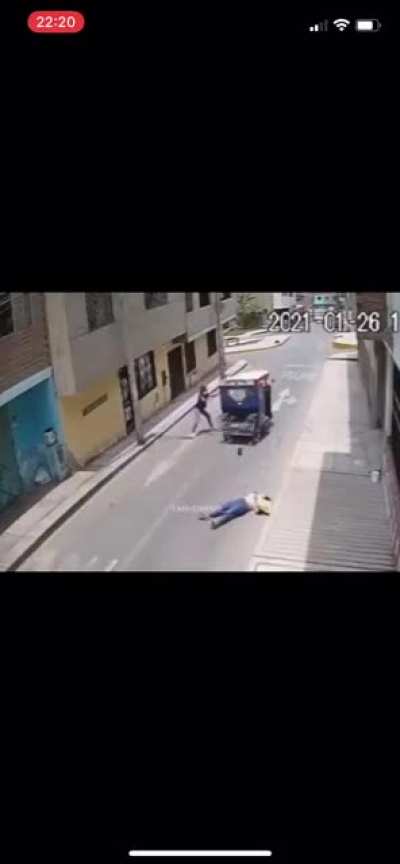 TukTuk Crayon