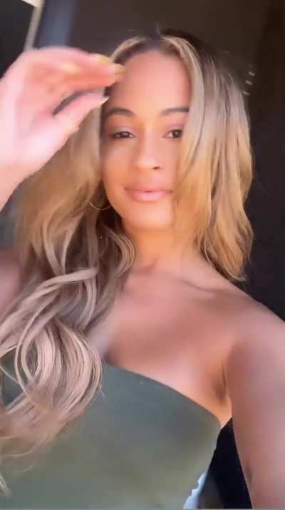 Kayla Braxton