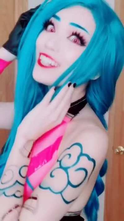 i finally did a full cosplay of jinx!! ahh