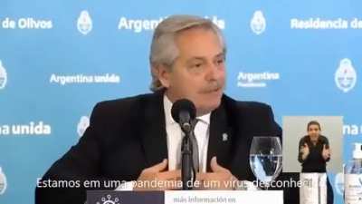 Presidente da Argentina falando da 