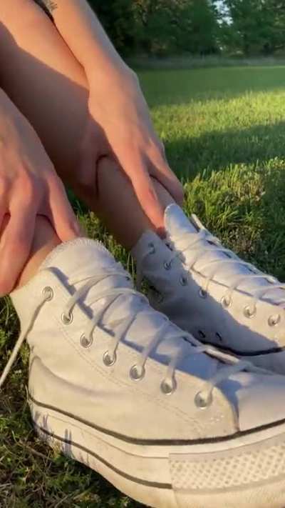 full 3 minute video taking my sweaty shoes off and wiggling my toes in the grass on my onlyfans ☺️