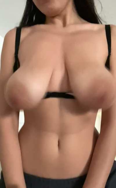 My tits are very bouncy, I don’t even need hands to undress