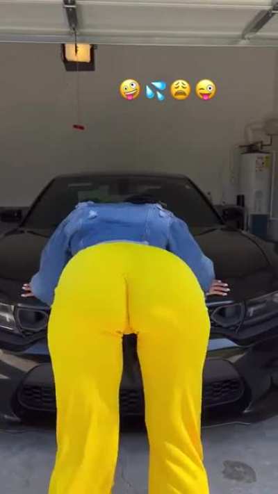 With the yellow 💛 on 🥵