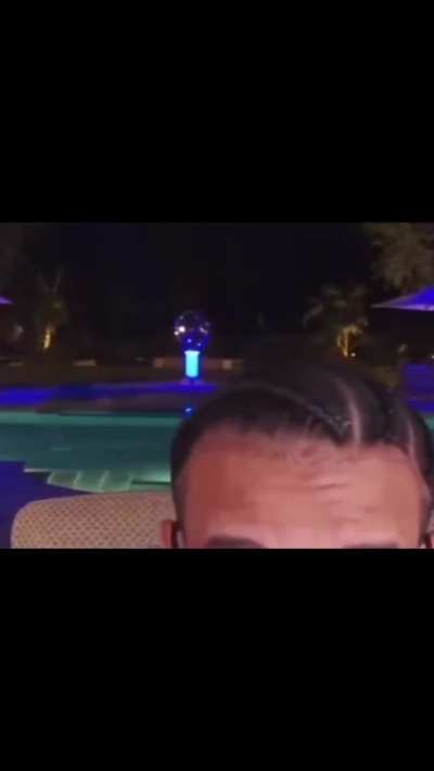 Drake has had it up to here 