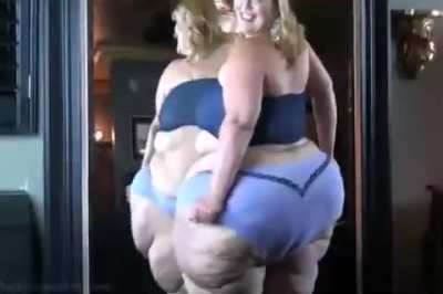 Jenni Bombshell