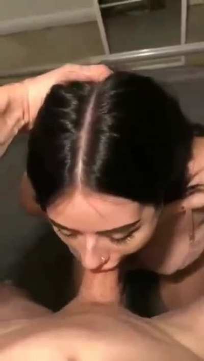 [redd<wbr>it,ki<wbr>k,ins<wbr>ta,di<wbr>scord<wbr>] Need an obedient low self esteem slut to worship and feed my superior cock