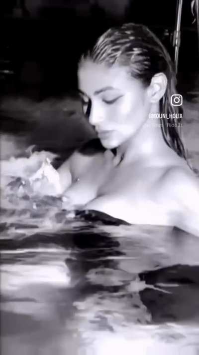 Mouni Roy