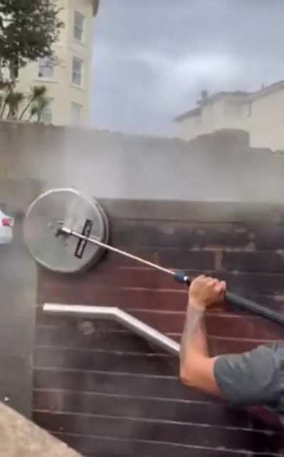 Satisfying cleaning.