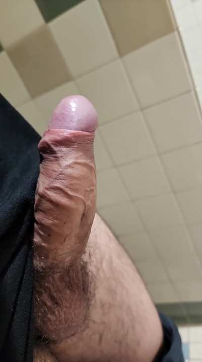 Looking for a fun time [M4F] 