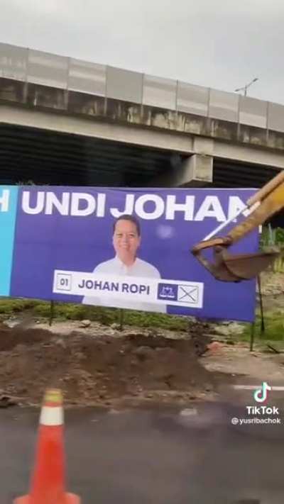 Johan>Elon Musk