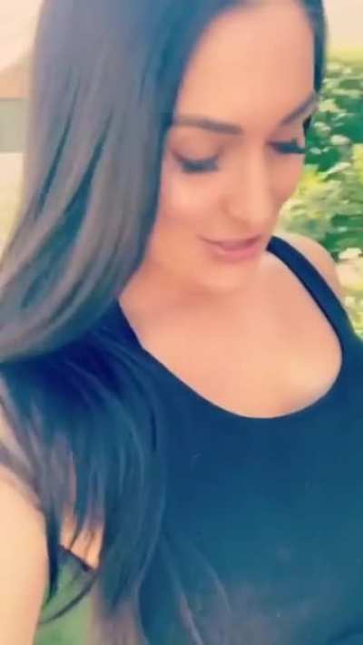 Preggo Jiggle