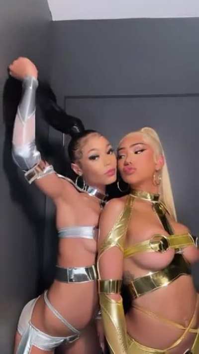 😩