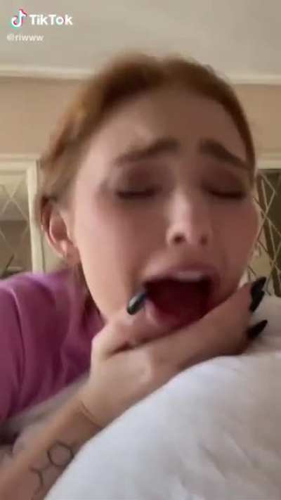 riwww sexy booty cheex 😍😍😝