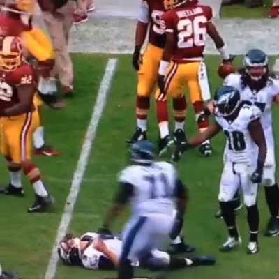 [Highlight] Foles is cheapshotted. Peters responds.