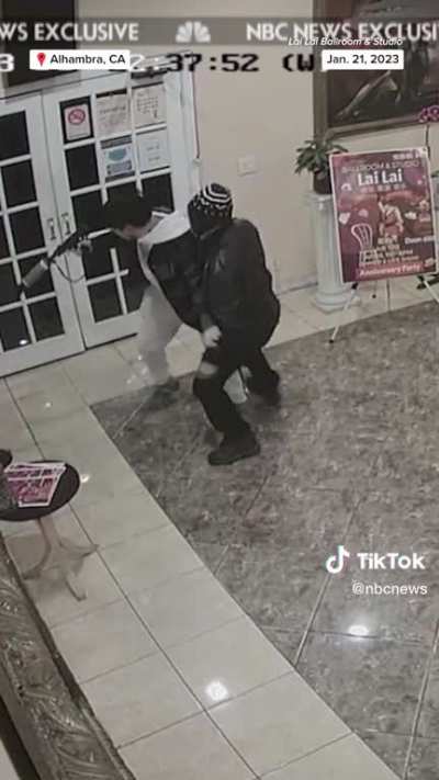 Video of hero who wrestled gun away from Monterey Park shooter