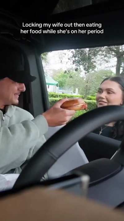 couples competing for food