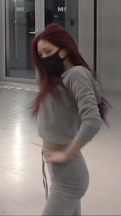 ITZY - Yuna (Thank you for 5000+ Karma😍🕺)