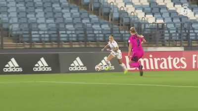 Alt. angles of Athenea's backheel control before assisting Caroline Weir for the 1-1