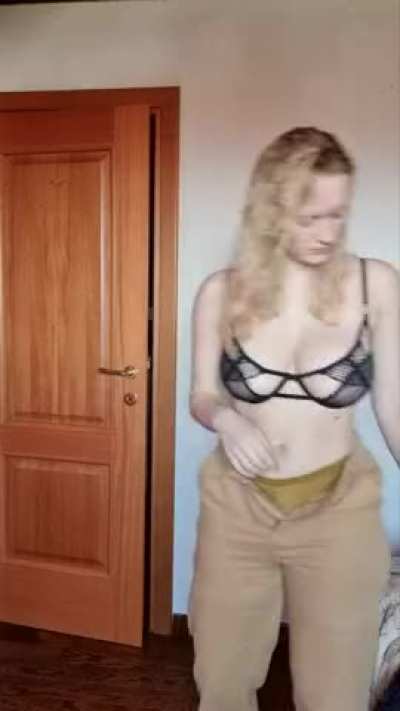 Watch me get dressed / day 3