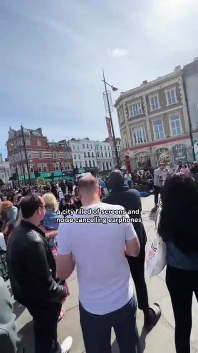 Guy reflects on the loneliness of life in London