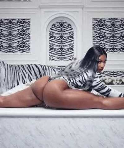 YOU WALK IN THE ROOM & SEE MEG LIKE THIS FARTING & STANKING UP THE ROOM LIKE A GAS STATION BATHROOM YOU STILL EATING IT?