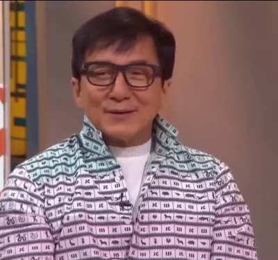 Jackie Chan doesn't know who the Kardashians are 😂