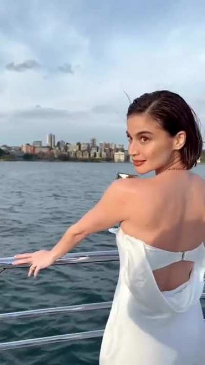 Anne Curtis