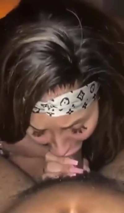 💦